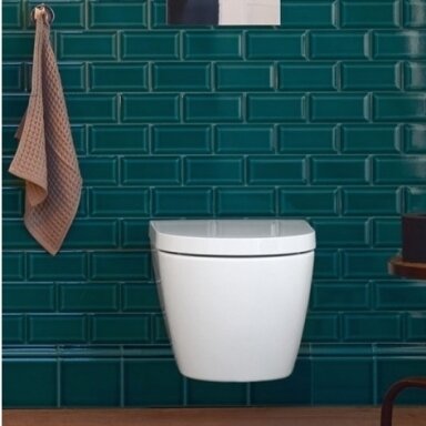 Duravit ME by Starck Compact Rimless pakabinamo unitazo su lėtai nusileidžiančiu dangčiu komplektas