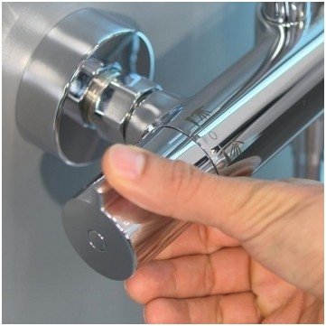 Hansgrohe Crometta E 240 termostatinė lietaus dušo sistema 3 Hansgrohe Crometta E 240 termostatinė lietaus dušo sistema 3