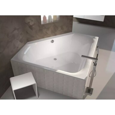 Kampinė vonia Riho Austin 145x145 cm, balta Kampinė vonia Riho Austin 145x145 cm, balta