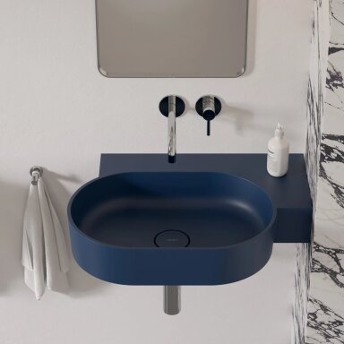 Matt midnight blue spalvos pakabinamas/pastatomas ant stalviršio praustuvas Omnires OVO M+ 55 x 36 cm (dešinė) Matt midnight blue spalvos pakabinamas/pastatomas ant stalviršio praustuvas Omnires OVO M+ 55 x 36 cm (dešinė)