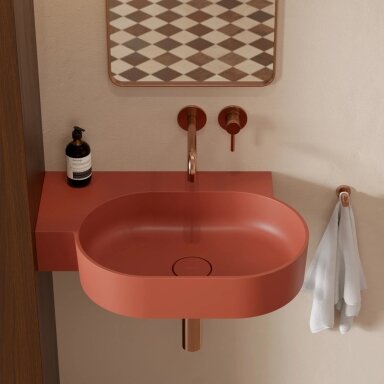 Matt terracotta spalvos pakabinamas/pastatomas ant stalviršio praustuvas Omnires OVO M+ 55 x 36 cm (kairė) Matt terracotta spalvos pakabinamas/pastatomas ant stalviršio praustuvas Omnires OVO M+ 55 x 36 cm (kairė)