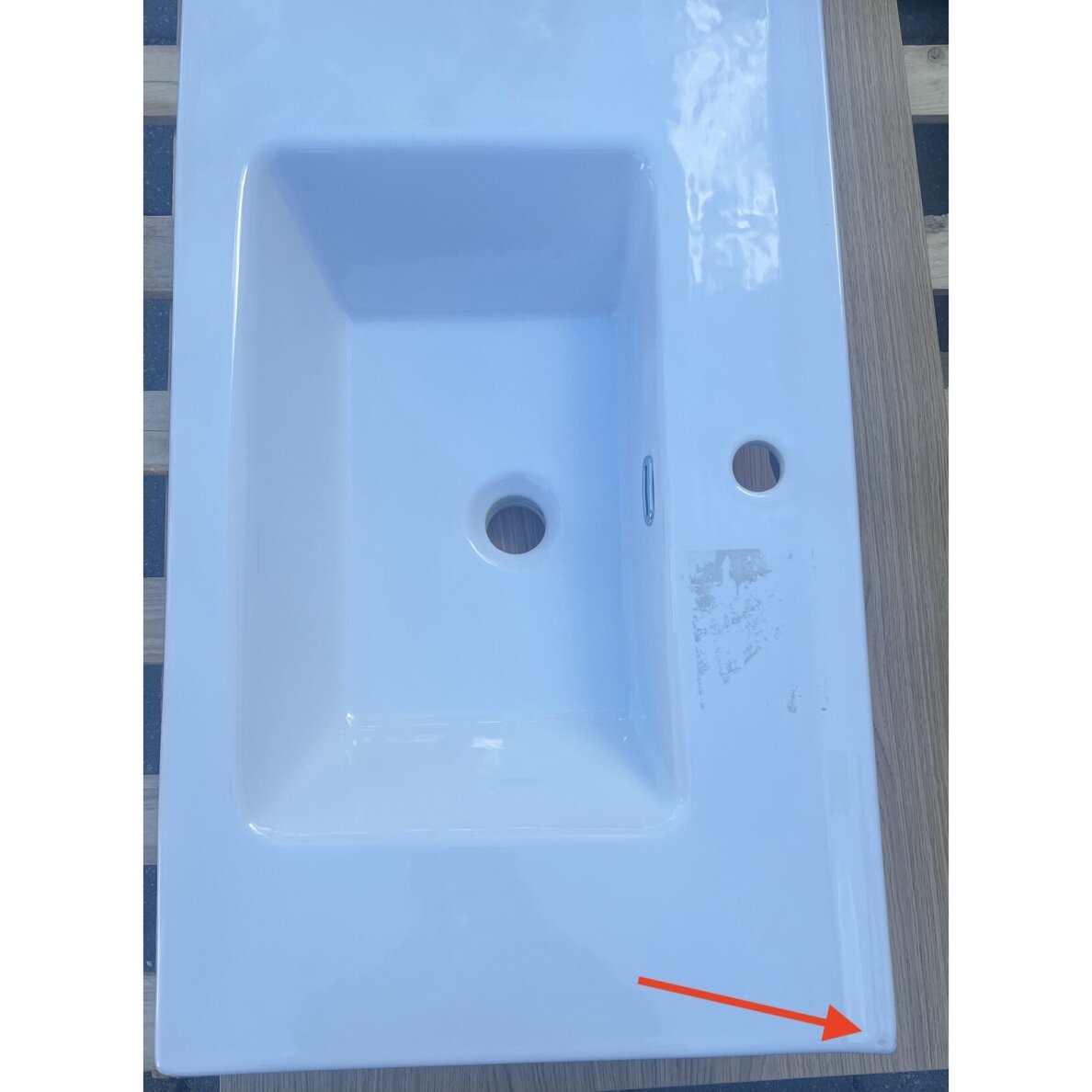 Pakabinamas praustuvas Karag Etna 75x45 (BE GAMYKLINĖS PAKUOTĖS, SU MAŽU DEFEKTU) 2