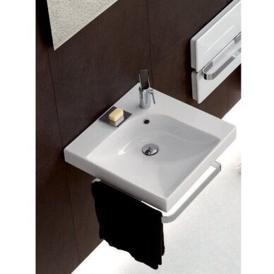 Pakabinamas Hatria Lavabo praustuvas G-50 left su 1 anga maišytuvui 500x500mm 1 Pakabinamas Hatria Lavabo praustuvas G-50 left su 1 anga maišytuvui 500x500mm 1