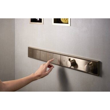 Potinkinis termostatinis dušo maišytuvas Hansgrohe RainSelect šlifuotos bronzos, 5 funkcijų Potinkinis termostatinis dušo maišytuvas Hansgrohe RainSelect šlifuotos bronzos, 5 funkcijų