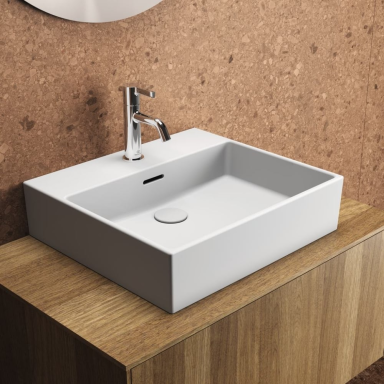 Praustuvas Ideal Standard Extra, matmenys: 500x450x125mm, montuojamas ant stalviršio (šlifuota apačia) arba ant sienos Praustuvas Ideal Standard Extra, matmenys: 500x450x125mm, montuojamas ant stalviršio (šlifuota apačia) arba ant sienos