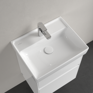 Praustuvas Villeroy & Boch Collaro 500x400x150, su skyle maišytuvui, su persipylimo anga, Ceramic lus danga, White Alpin baltos spalvos 3 Praustuvas Villeroy & Boch Collaro 500x400x150, su skyle maišytuvui, su persipylimo anga, Ceramic lus danga, White Alpin baltos spalvos 3