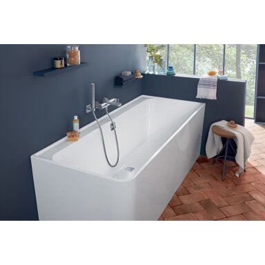 Vonia Villeroy&Boch Collaro 180x80 kampinė su panele Vonia Villeroy&Boch Collaro 180x80 kampinė su panele